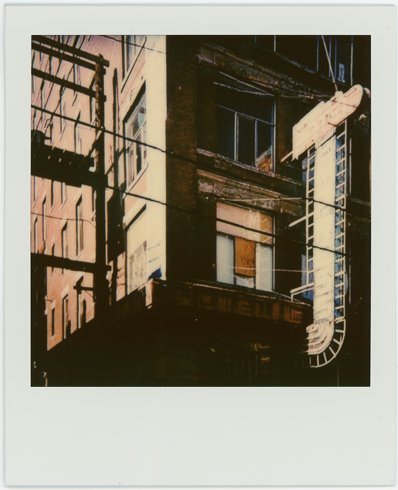 Polaroid 64